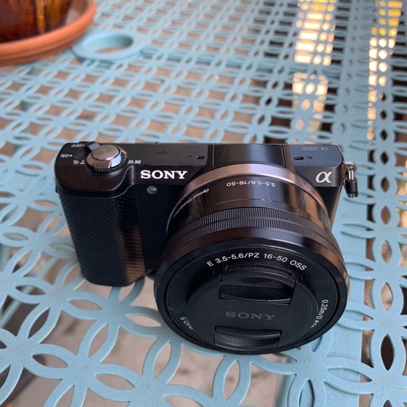 Sony a5000 - Picture 3 of 5
